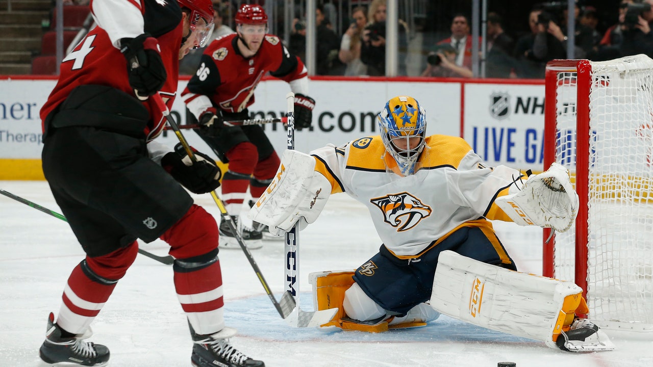 Kessel scores twice, leads Coyotes past Predators 5-2